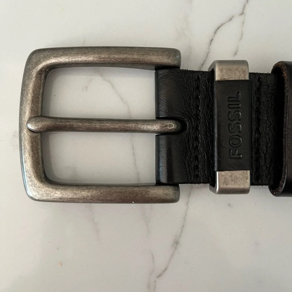 Fossil Genuine Leather Belt Dark Brown Matte Silvertone Buckle Size 34